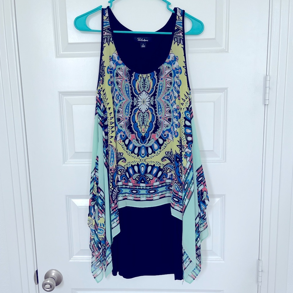 Fun paisley design dress. Size 6. Worn once.